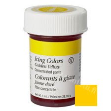 Pastaväri kullankeltainen