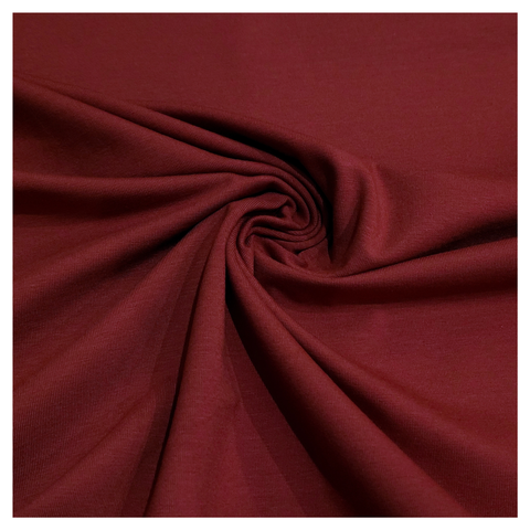 Tumman punainen trikoo