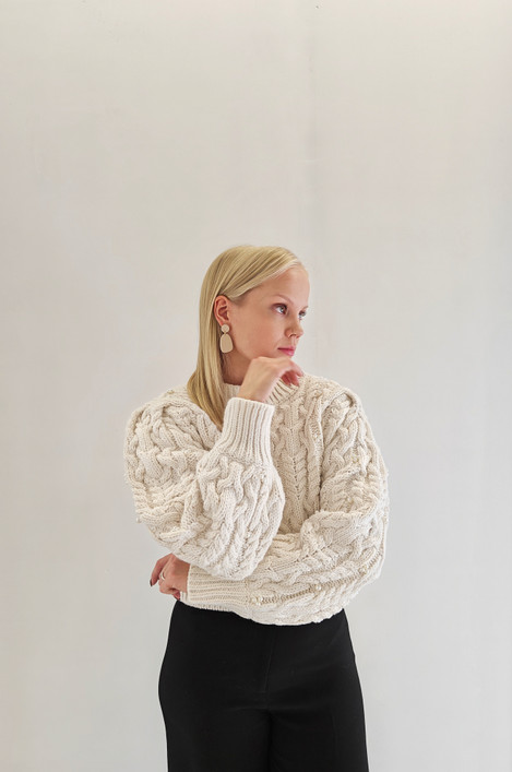 MANTA yksivärinen roikkuva korvakoru