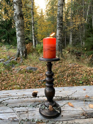 Painava, uusvanha kynttilänjalka Tanskasta, by Chic Antique