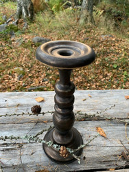 Painava, uusvanha kynttilänjalka Tanskasta, by Chic Antique