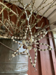 Helmikoristeinen tähti, joulukoriste, kuusenkoriste, Jean d'Arc Living