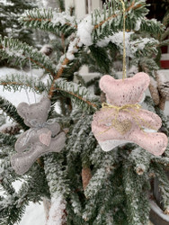 Ripustettava nalle kimallesamettia, kolme väriä, kuusenkoriste,Weiste 