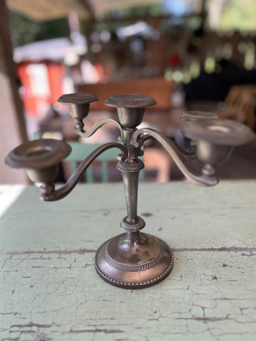 Vanha viisihaarainen kynttelikkö, painava, vanha kynttilänjalka 