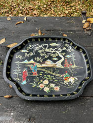 Mustapohjainen, vanha itämaisittain kuvioitu englantilaine tarjotin