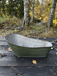 Vanha, peltinen nuken amme, peltilelut