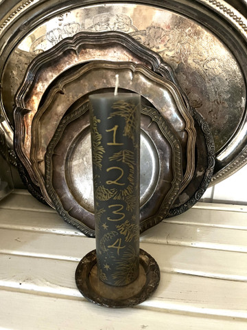 Kauniin vihreä adventtikynttilä, pöytäkynttilä by Chic Antique 