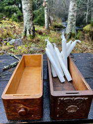 Vanha poljettavan ompelukoneen laatikko, vanha puinen laatikko