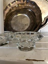 Lasinen kynttilänjalka, 2 kpl, antiikki- ja pöytäkynttilälle, tuikulle