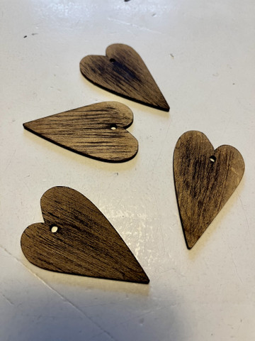 Pieni puinen sydän, Ib Laursen