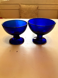 Iittala, Verna jalallinen jälkiruokamalja, sininen, kaksi kokoa 