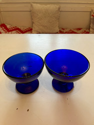 Iittala, Verna jalallinen jälkiruokamalja, sininen, kaksi kokoa 