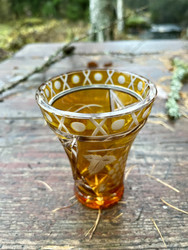 Karhulan lasin pieni, vanha vaasi, kauniit hionnat, väri amber