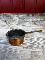 Antiikkinen lelu kasari kuparia, pieni kuparikasari