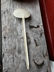 Vanha, hyväkuntoinen reikäkauha emalia 