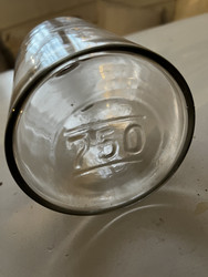Vanha, kirkas apteekkipullo, 750 ml
