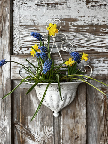 Uusvanha, metallinen seinäamppeli, Chic Antique