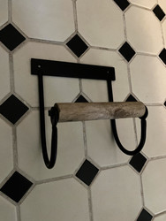 Laadukas wc-paperiteline metallia ja puuta, kaksi väriä, Ib Laursen   