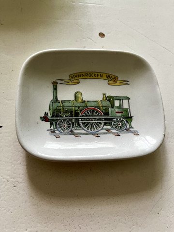 Veturi, pieni keräilylautanen by Gustavsberg