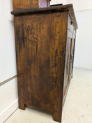 Kunnostettu vanha peilipiironki 