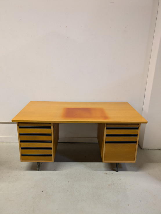 Isku retro kirjoituspöytä 