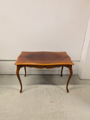 Rokokoo sohvapöytä