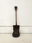 Entisöity antiikki lapio 