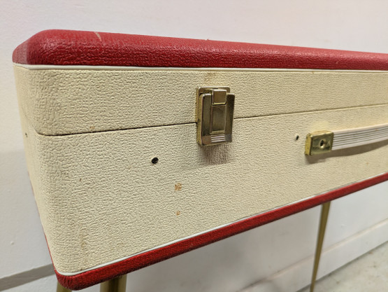 Vintage sähköharmoni