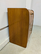 Vintage levysoitinkaappi