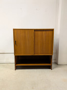 Teak liukuovikaappi / tv-kaappi 60-luku