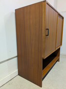 Teak liukuovikaappi / tv-kaappi 60-luku