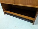 Teak liukuovikaappi / tv-kaappi 60-luku