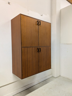 Teak seinäkaappi 60-luku 