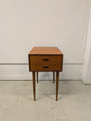 Teak lipasto / yöpöytä 60-luku