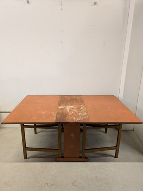 Vanha klaffipöytä 1800-luku