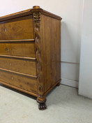 Entisöity antiikki lipasto 