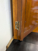 Vanha kunnostettu peilipiironki 