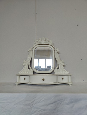 Vanha kaunis piianpeili 