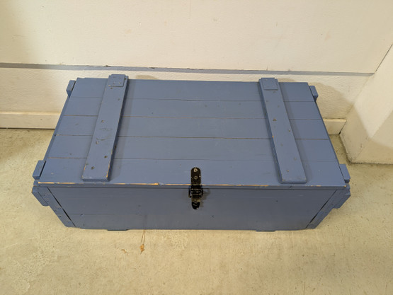 Vanha puinen arkku / laatikko 