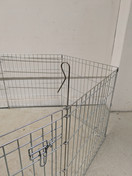 Koiran metallinen aitaus