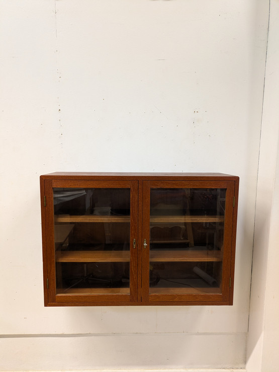 Teak vitriini 60-luku