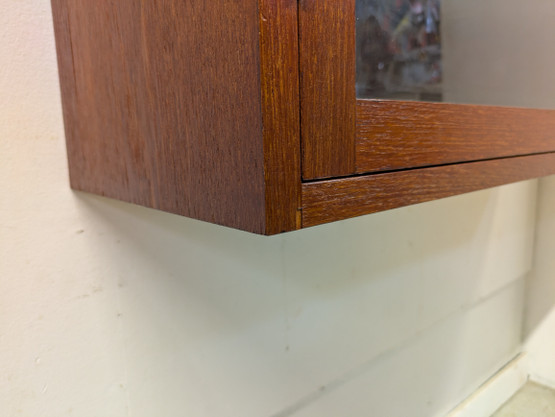 Teak vitriini 60-luku