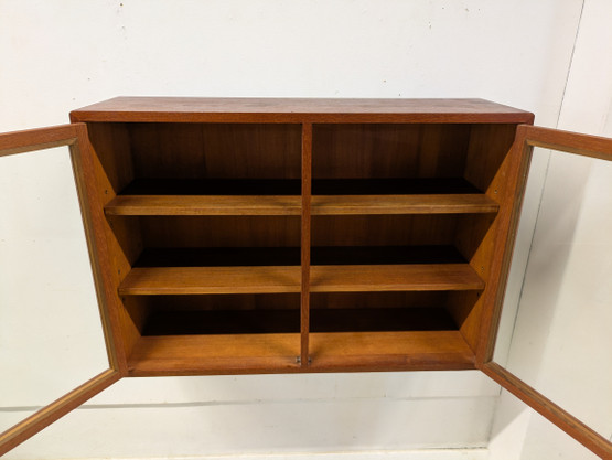 Teak vitriini 60-luku