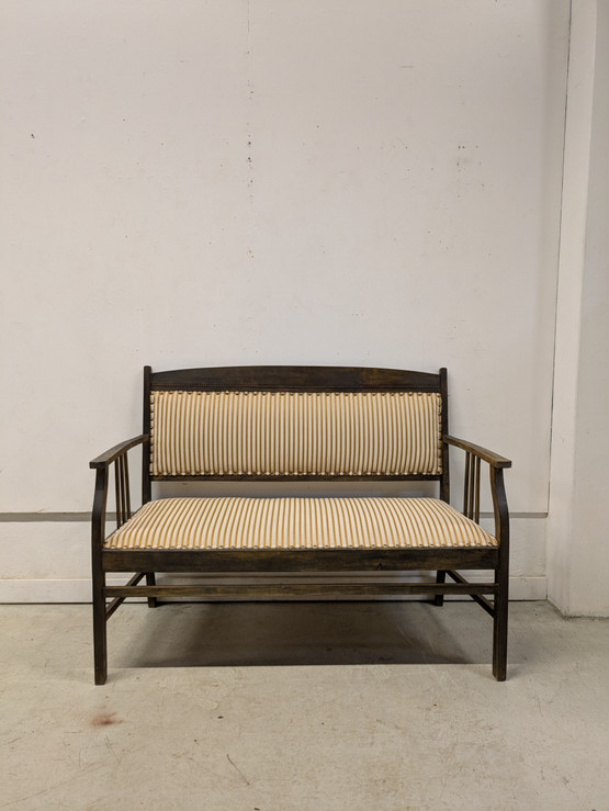 Kunnostettu Jugend sohva 