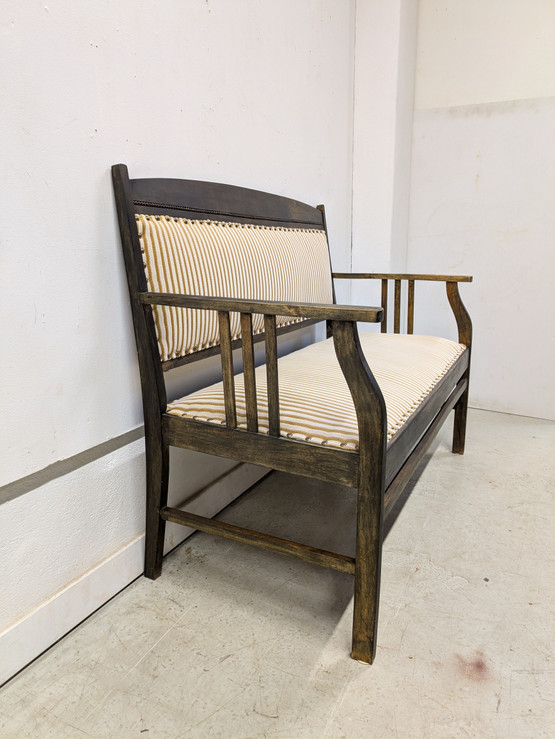 Kunnostettu Jugend sohva 