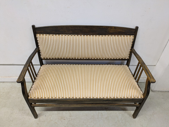 Kunnostettu Jugend sohva 