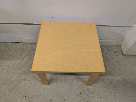 Artek sohvapöytä, Alvar Aalto 