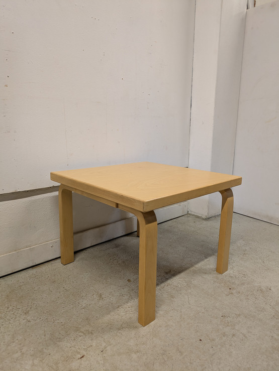 Artek sohvapöytä, Alvar Aalto 