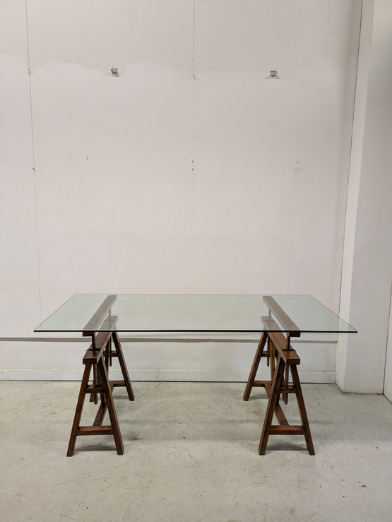 Trestle kirjoituspöytä, korkeussäädettävä