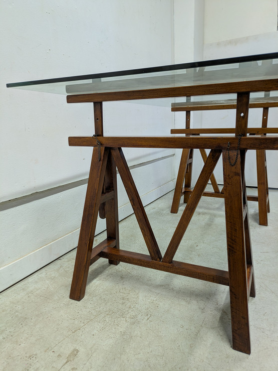 Trestle kirjoituspöytä, korkeussäädettävä